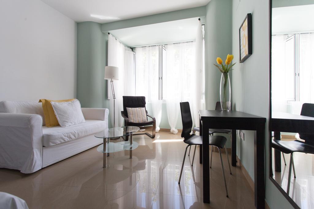 Apartamentos Edificio Constitucion Sevilla Zimmer foto